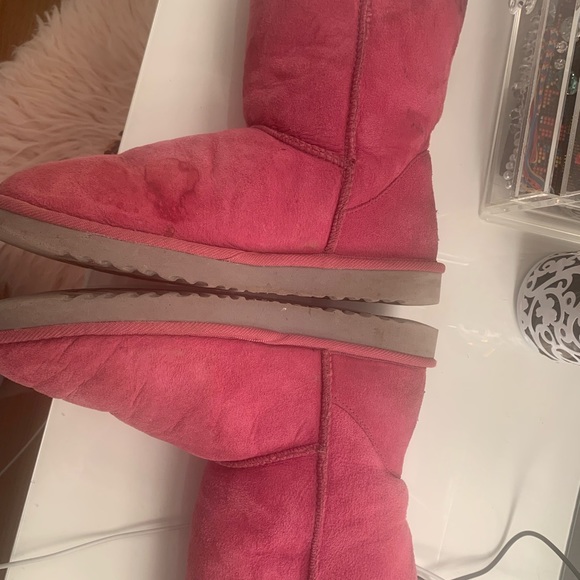 Hot Pink Uggs size 8 - Picture 3 of 12